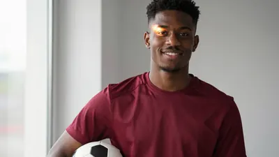 KFUM Oslo har sikret seg den 19 år gamle nigerianske midtbanespilleren Samuel Tochukwu på en permanent avtale som varer...
